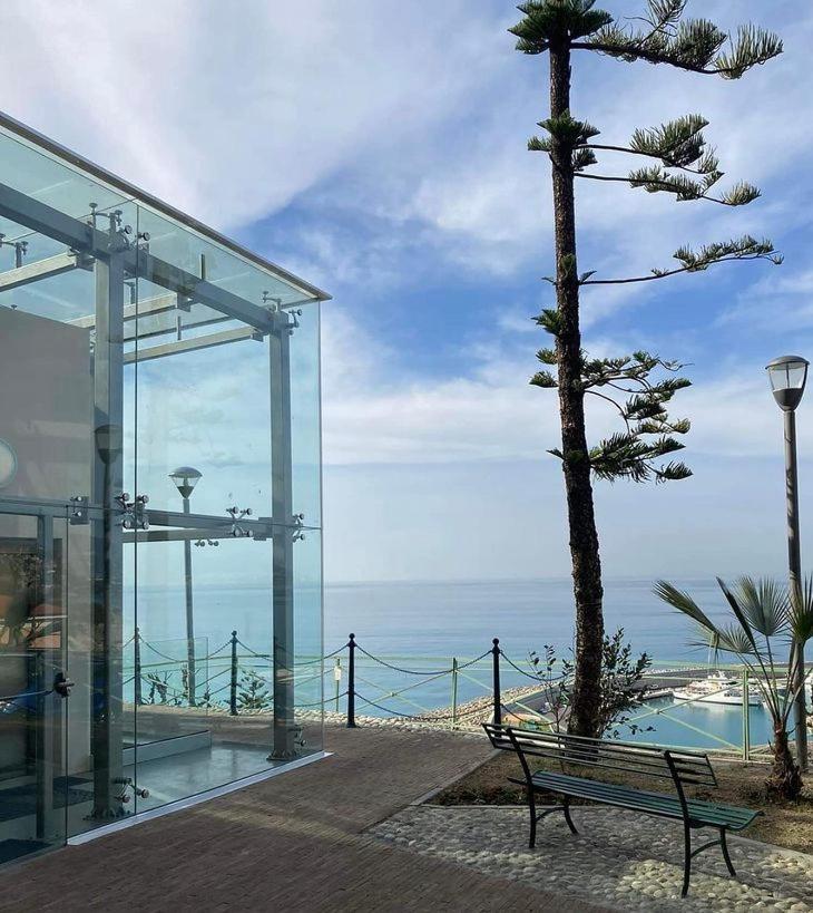 Sea And Monaco Charme View On The Beach Vintimille Extérieur photo